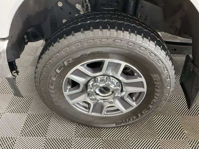 Certified 2025 Ford F350 Lariat w/ FX4 Off-Road Package AWD/4WD image 33