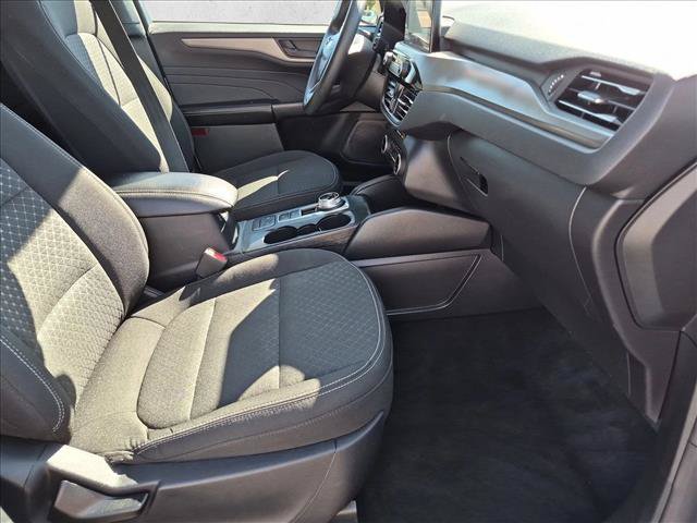 Certified 2025 Ford Escape Active AWD/4WD image 24