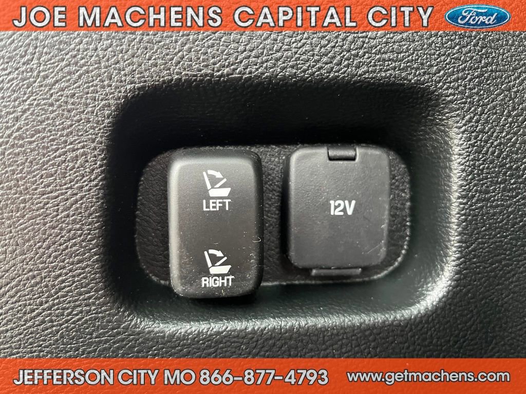 Certified 2022 Ford Edge SEL w/ Sport Appearance Package image 11