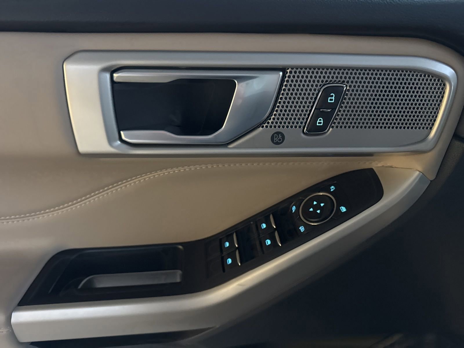 Certified 2023 Ford Explorer XLT w/ Equipment Group 202A image 27