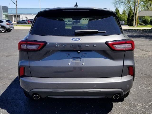 Certified 2023 Ford Escape ST-Line w/ Tech Pack #1 FWD image 5