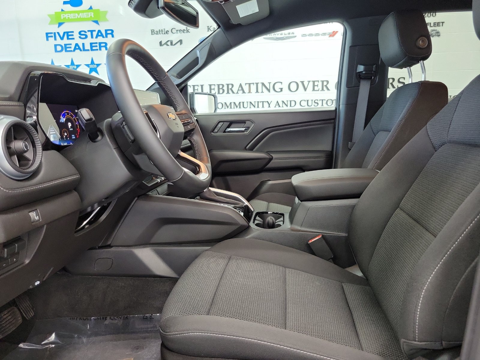 Used 2026 Chevrolet Colorado LT w/ Advanced Trailering Package AWD/4WD image 8