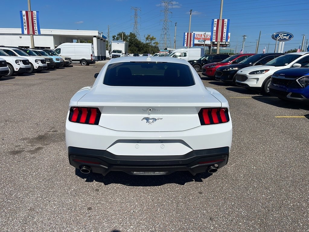 Certified 2025 Ford Mustang Coupe image 3