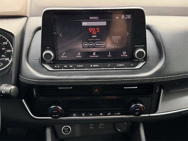 Used 2023 Nissan Rogue SV image 26