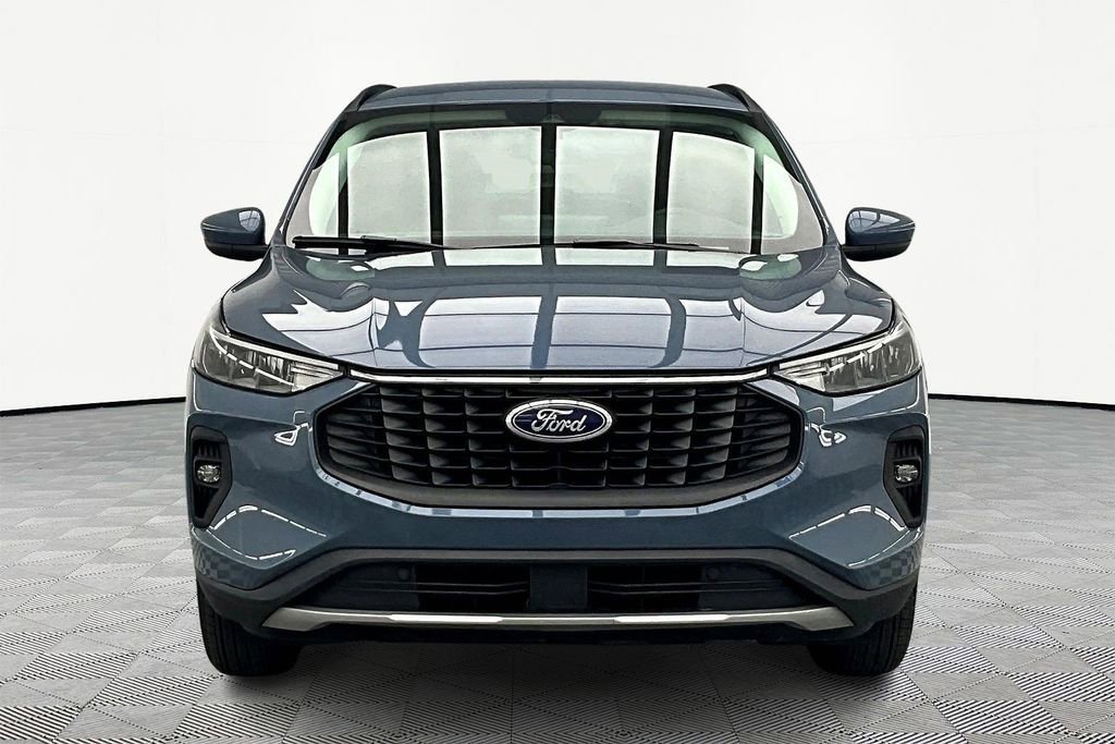 Certified 2025 Ford Escape SE image 6