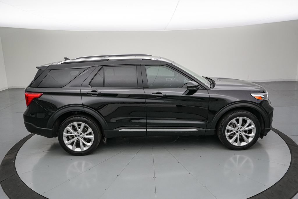 Certified 2024 Ford Explorer Platinum w/ Technology Package AWD/4WD video 3