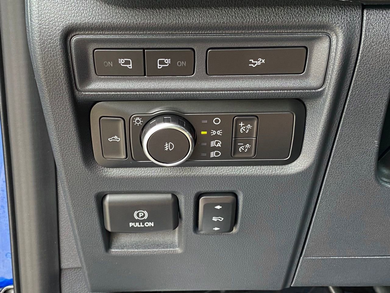 Certified 2022 Ford F150 XLT w/ Equipment Group 302A High image 32