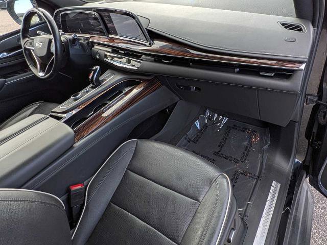 Used 2022 Cadillac Escalade Premium Luxury image 24