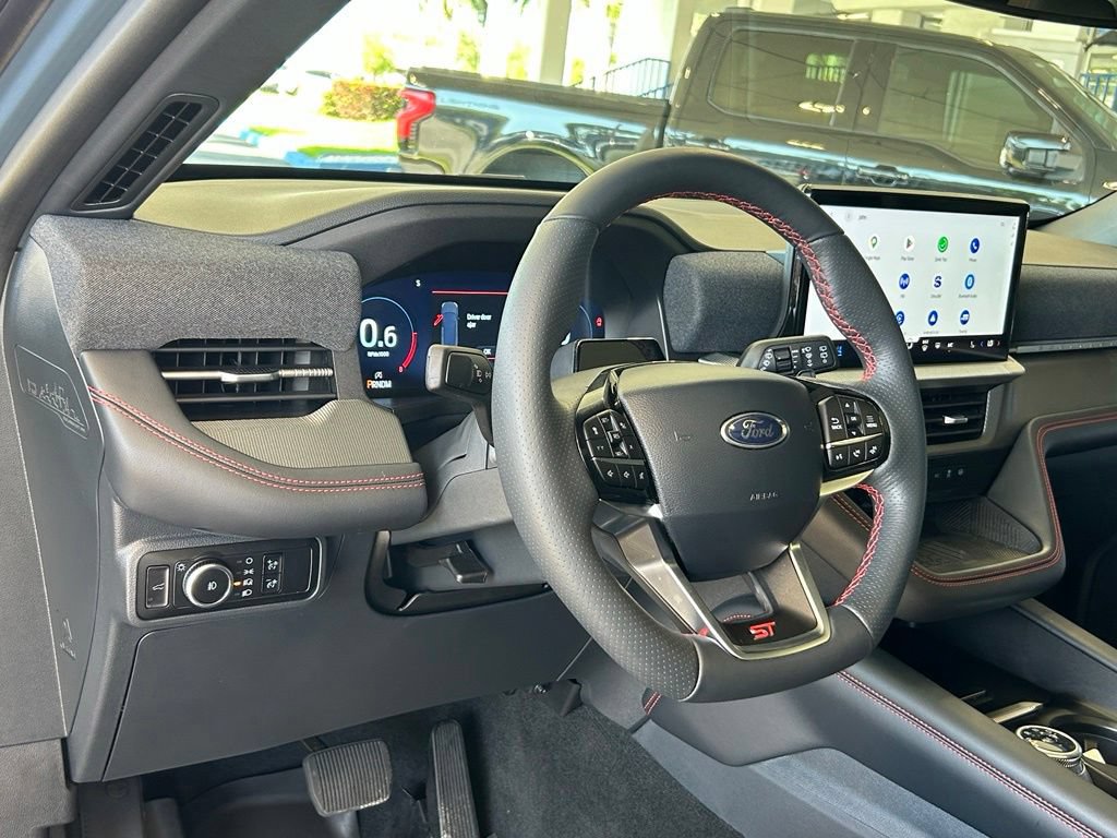 Certified 2025 Ford Explorer ST AWD/4WD image 35