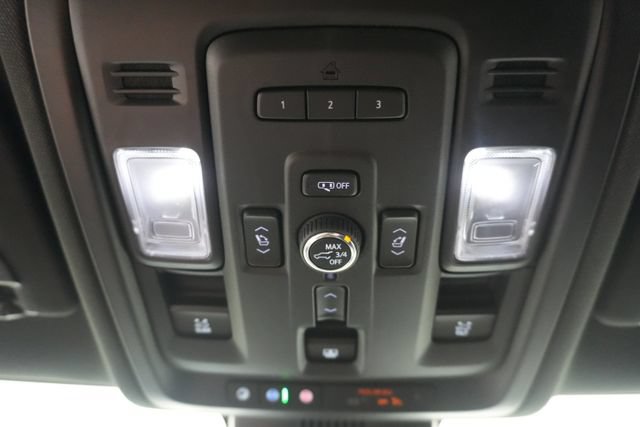 Used 2024 Chevrolet Tahoe High Country AWD/4WD image 22