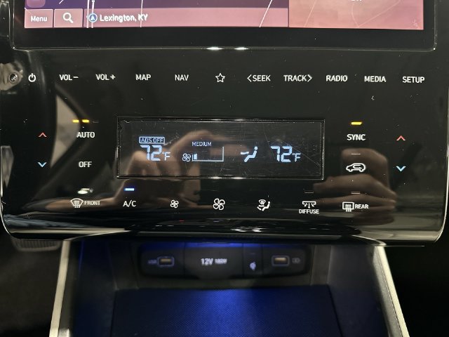 Used 2022 Hyundai Tucson Limited w/ Cargo Package AWD/4WD image 21