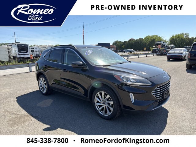 Certified 2021 Ford Escape Titanium w/ Titanium Elite Package AWD/4WD image 3