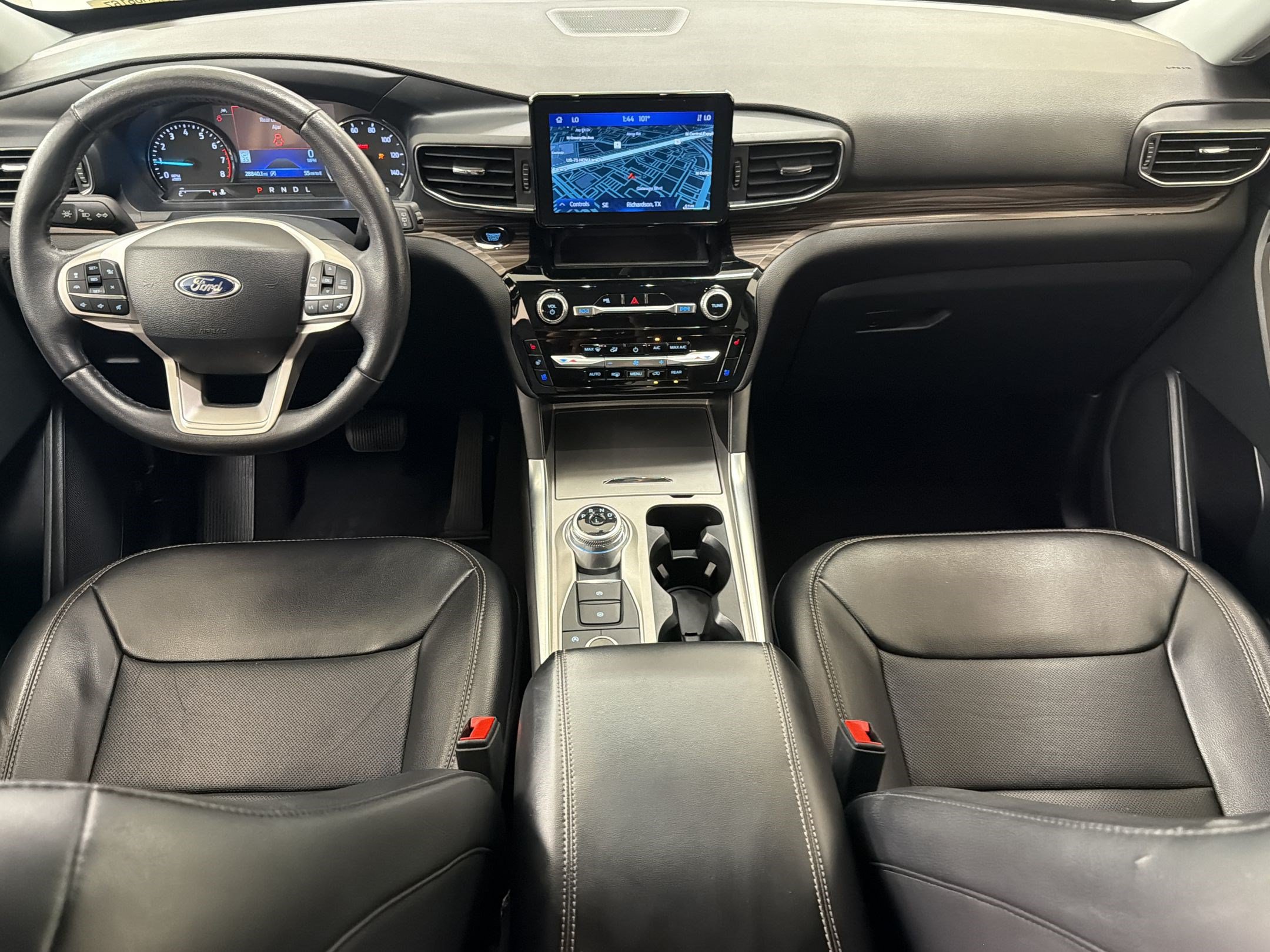 Certified 2024 Ford Explorer Limited AWD/4WD image 15