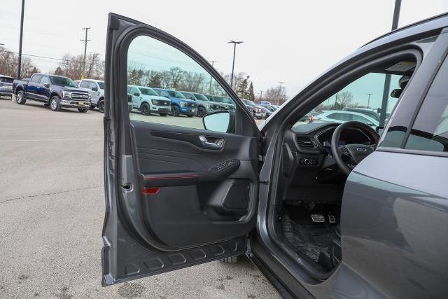 Certified 2024 Ford Escape ST-Line w/ Tech Pack #1 image 16