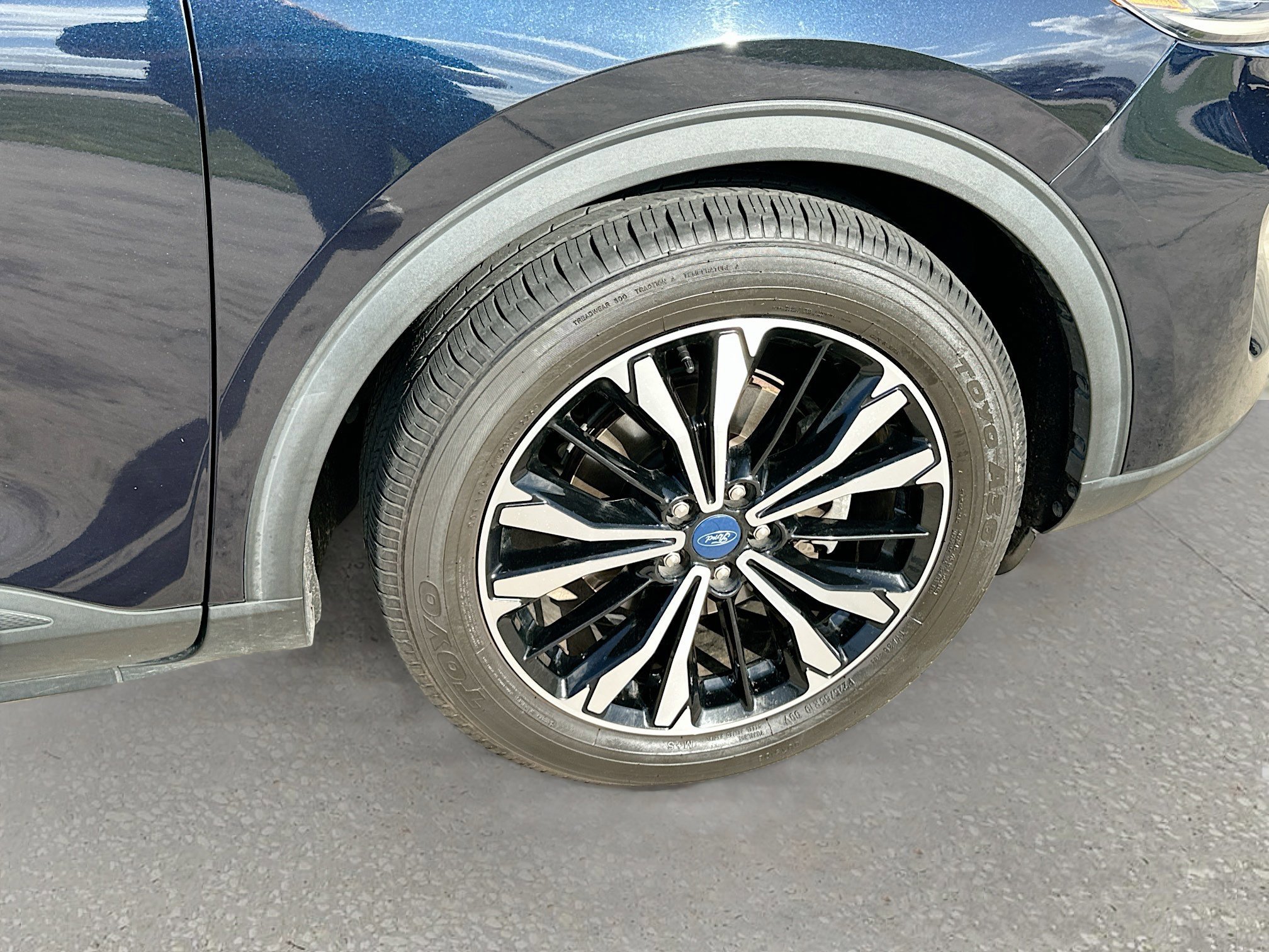 Certified 2021 Ford Escape SE w/ SE Sport Appearance Package image 29