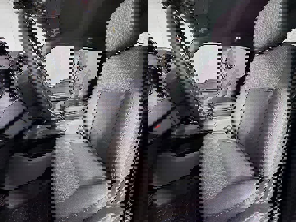 Certified 2023 Ford F150 Lightning XLT image 15