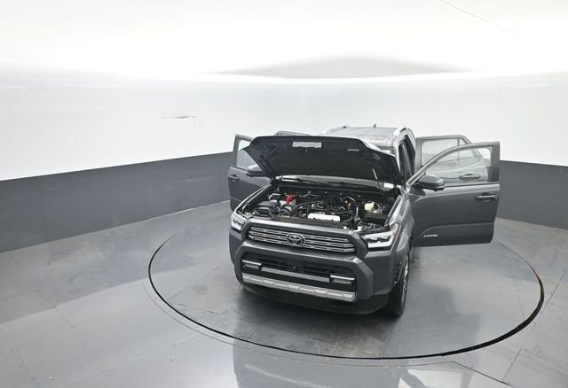 Used 2025 Toyota 4Runner Limited AWD/4WD image 41