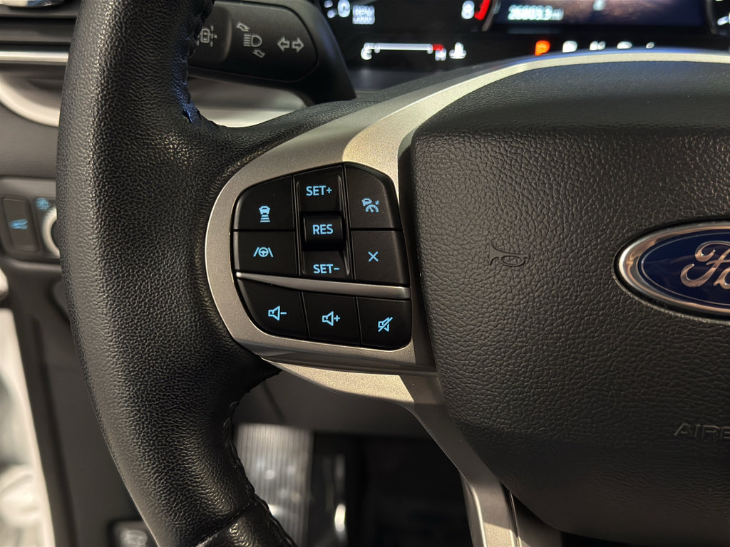 Certified 2022 Ford Explorer XLT w/ Equipment Group 202A image 14