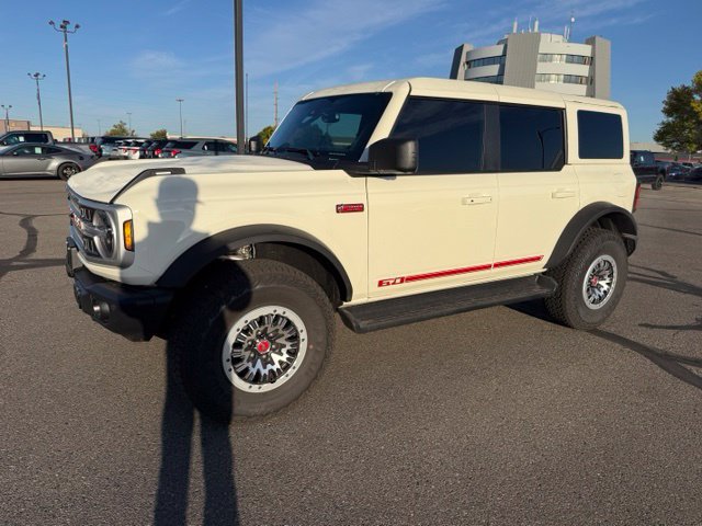 Certified 2026 Ford Bronco Outer Banks w/ Sasquatch Package AWD/4WD image 6