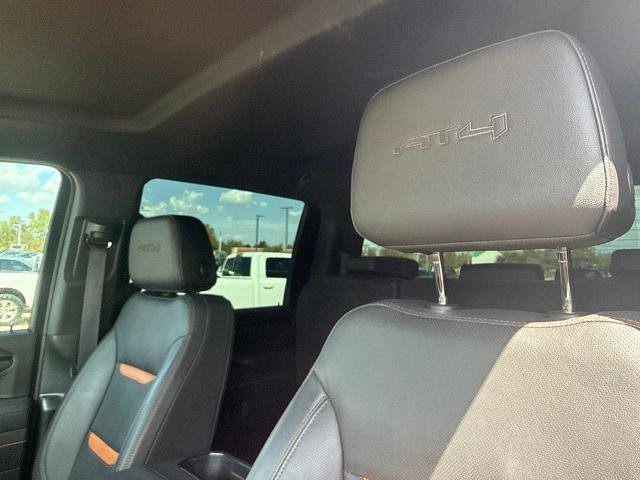 Used 2025 GMC Sierra 2500 AT4 AWD/4WD image 14