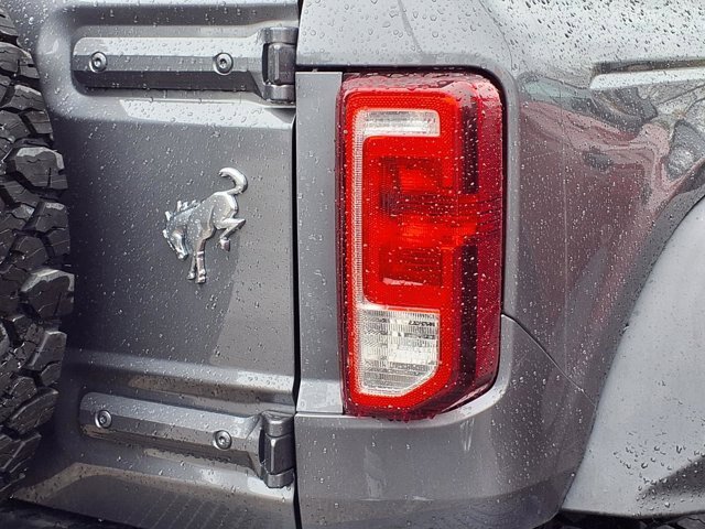Certified 2024 Ford Bronco Black Diamond w/ Sasquatch Package AWD/4WD image 24