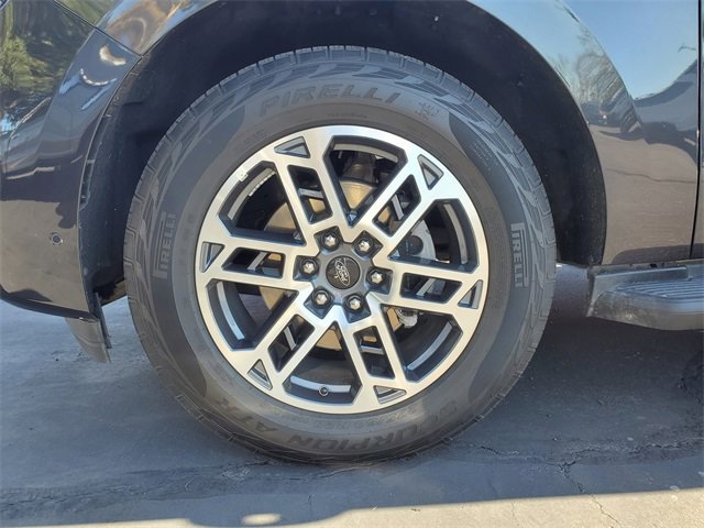 Certified 2025 Ford Expedition Active image 27