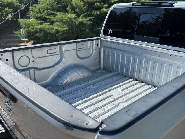 Used 2017 Nissan Titan SV RWD image 6