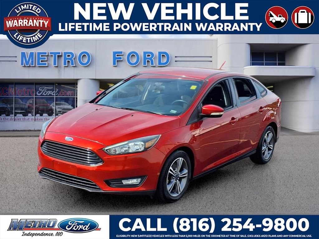 Certified 2018 Ford Focus SE w/ SE Appearance Package FWD image 7