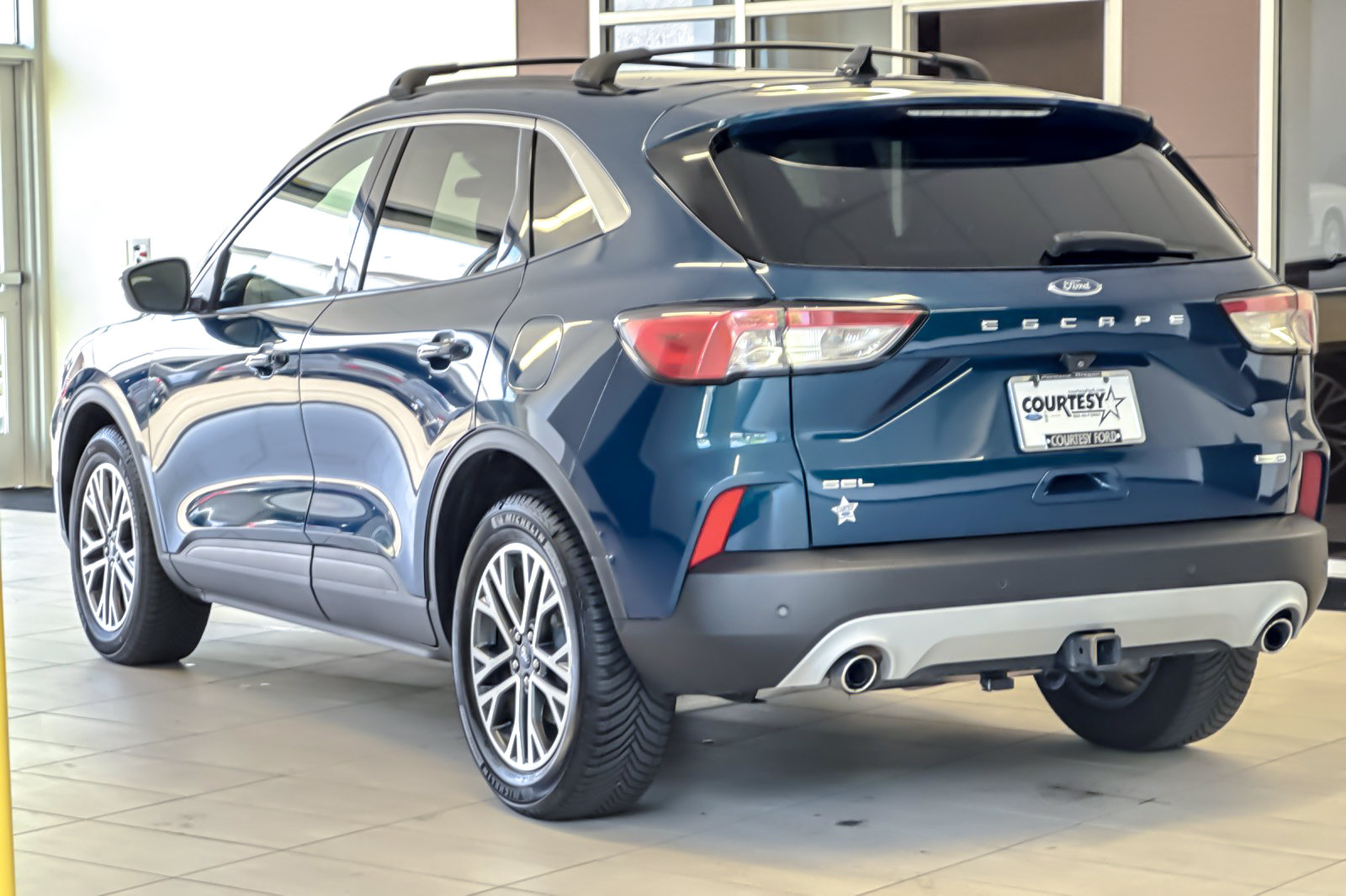 Certified 2020 Ford Escape SEL AWD/4WD image 6