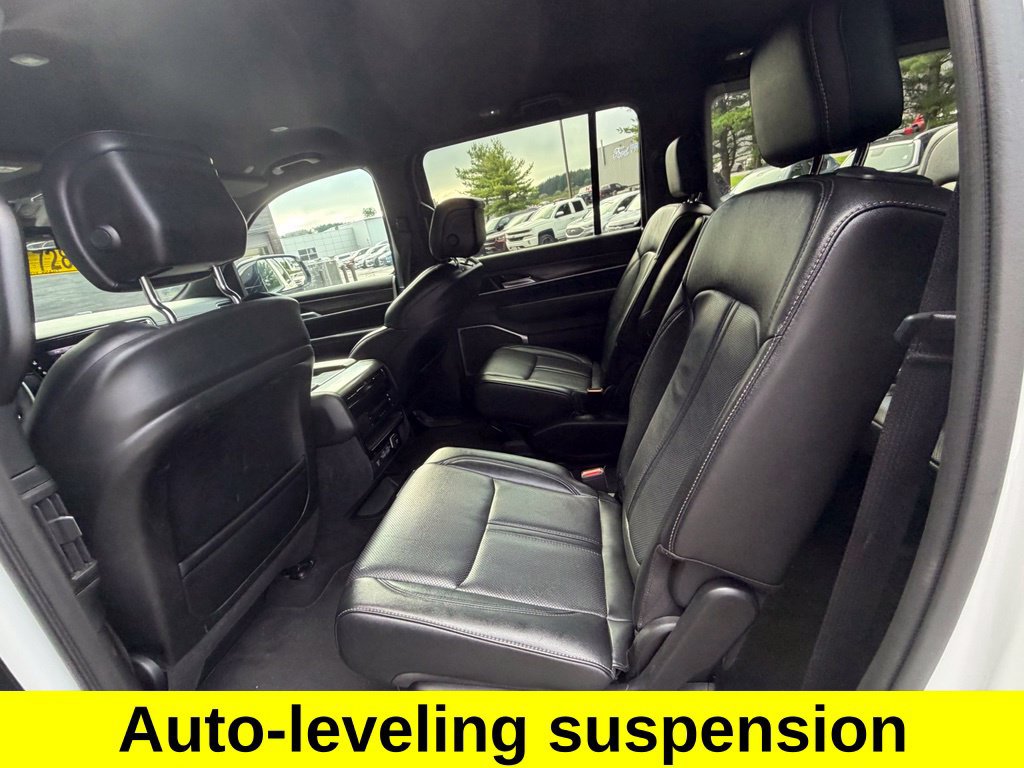 Used 2024 Jeep Wagoneer Series II AWD/4WD image 15