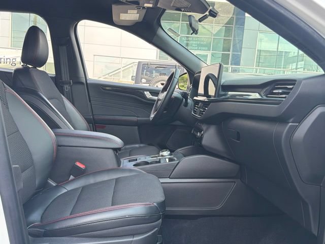 Certified 2023 Ford Escape ST-Line w/ Tech Pack #1 FWD image 30