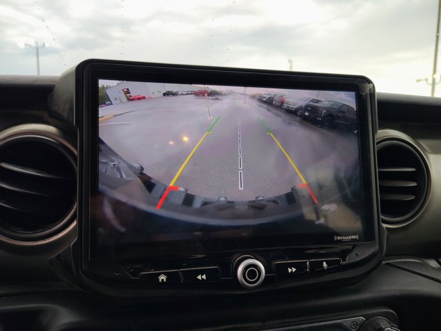 Used 2019 Jeep Wrangler Unlimited Sport S AWD/4WD image 4
