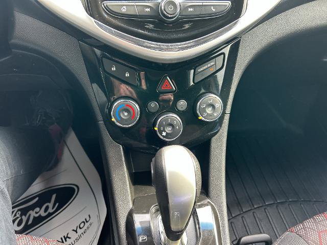 Used 2019 Chevrolet Sonic LT w/ Convenience Package FWD image 19