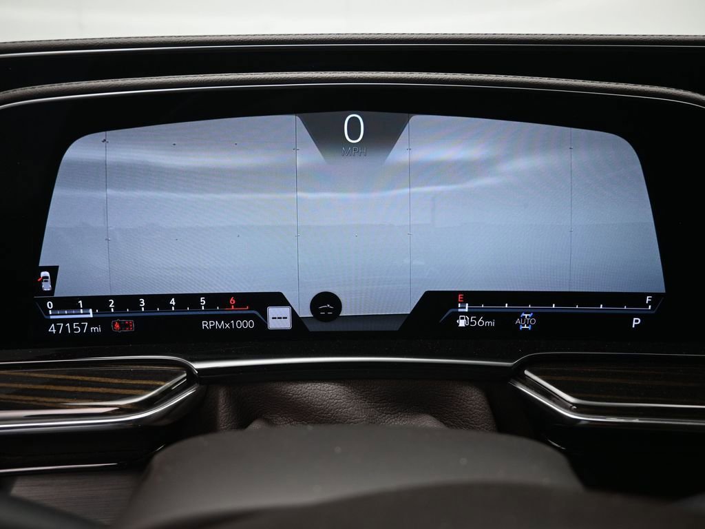 Used 2023 Cadillac Escalade ESV Premium Luxury image 12