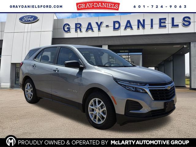 Used 2024 Chevrolet Equinox LS image 3