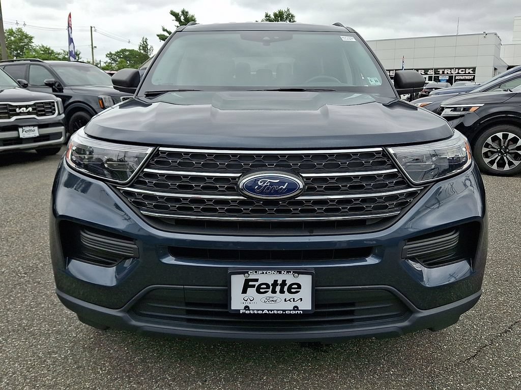 Certified 2023 Ford Explorer XLT AWD/4WD image 2