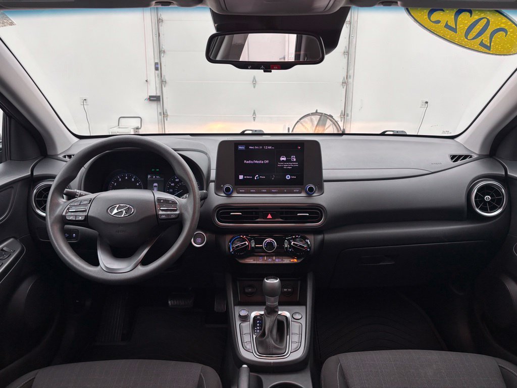 Used 2023 Hyundai Kona SEL w/ Cargo Package AWD/4WD image 4