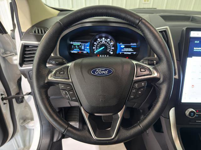 Certified 2023 Ford Edge SEL w/ Convenience Package AWD/4WD image 8