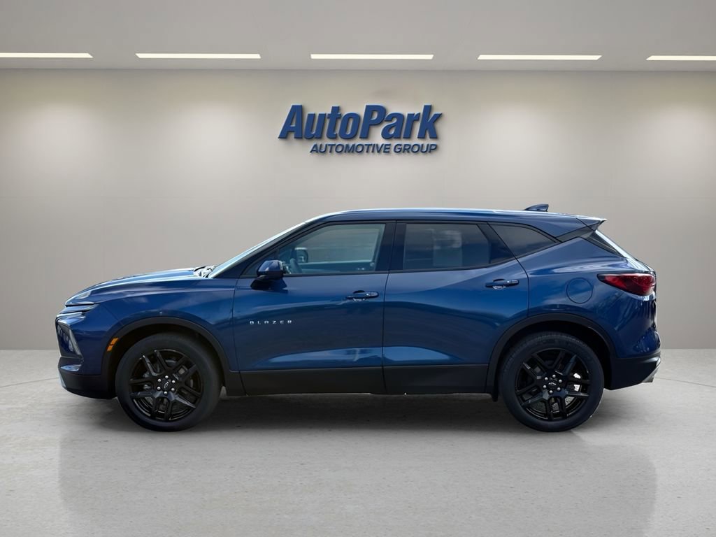 Used 2023 Chevrolet Blazer LT AWD/4WD image 4