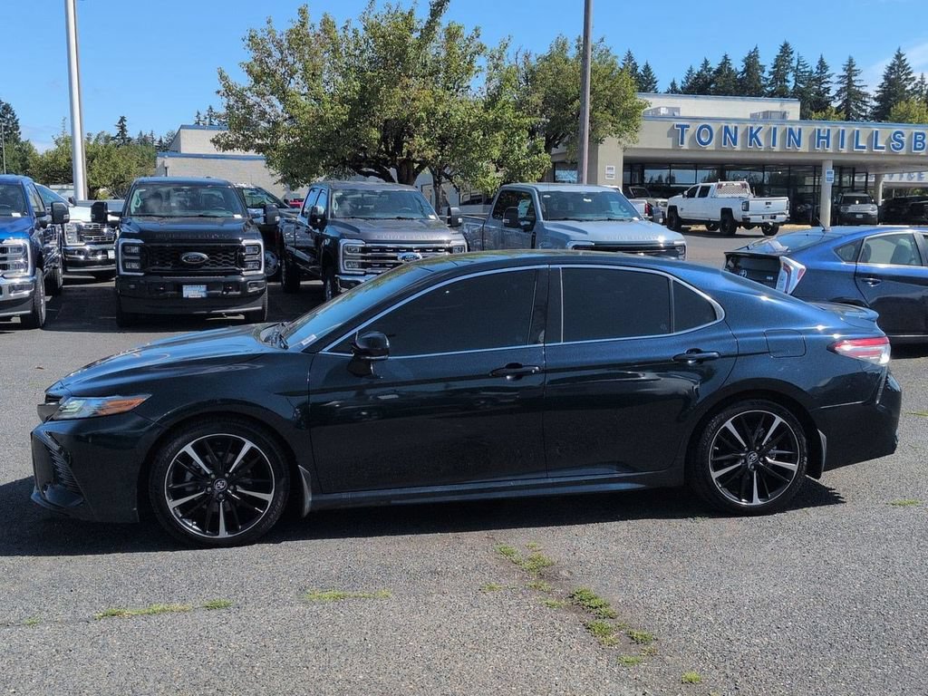 Used 2018 Toyota Camry XSE FWD image 2