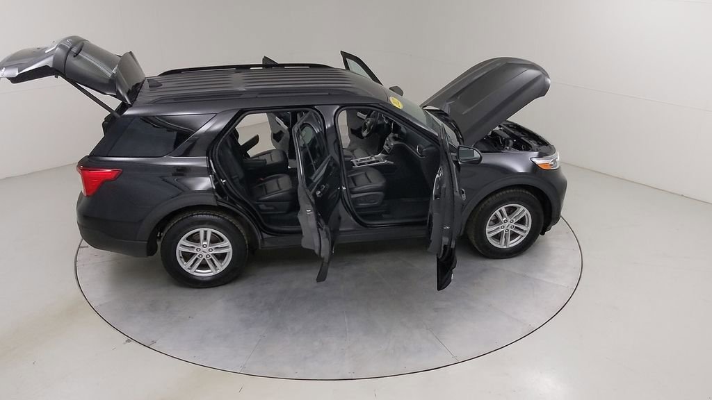 Certified 2022 Ford Explorer XLT w/ Equipment Group 202A image 49