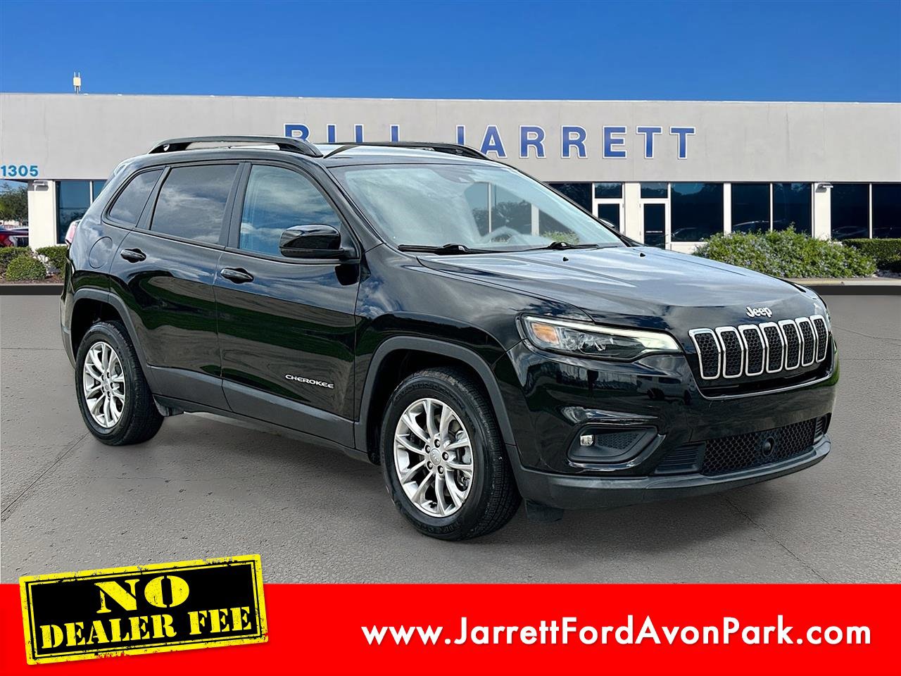 Used 2022 Jeep Cherokee Latitude Lux w/ Mopar Interior Package FWD image 7