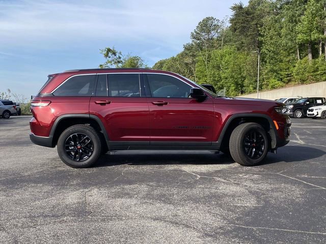 Used 2025 Jeep Grand Cherokee Laredo X w/ Luxury Tech Group I image 6