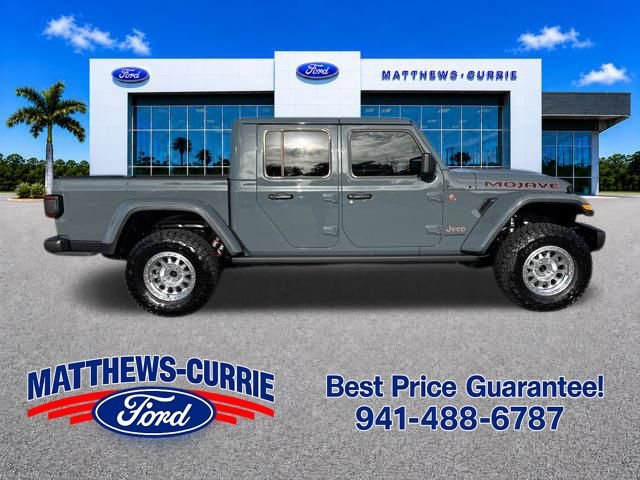 Used 2026 Jeep Gladiator Mojave AWD/4WD image 3