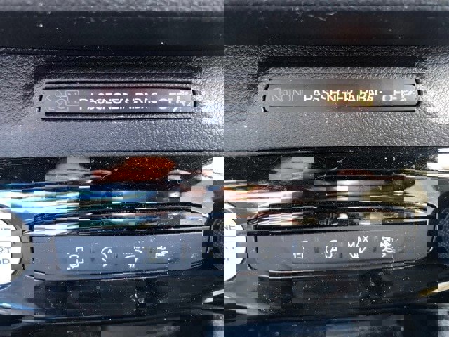 Certified 2024 Ford Escape ST-Line w/ Tech Pack #1 image 11