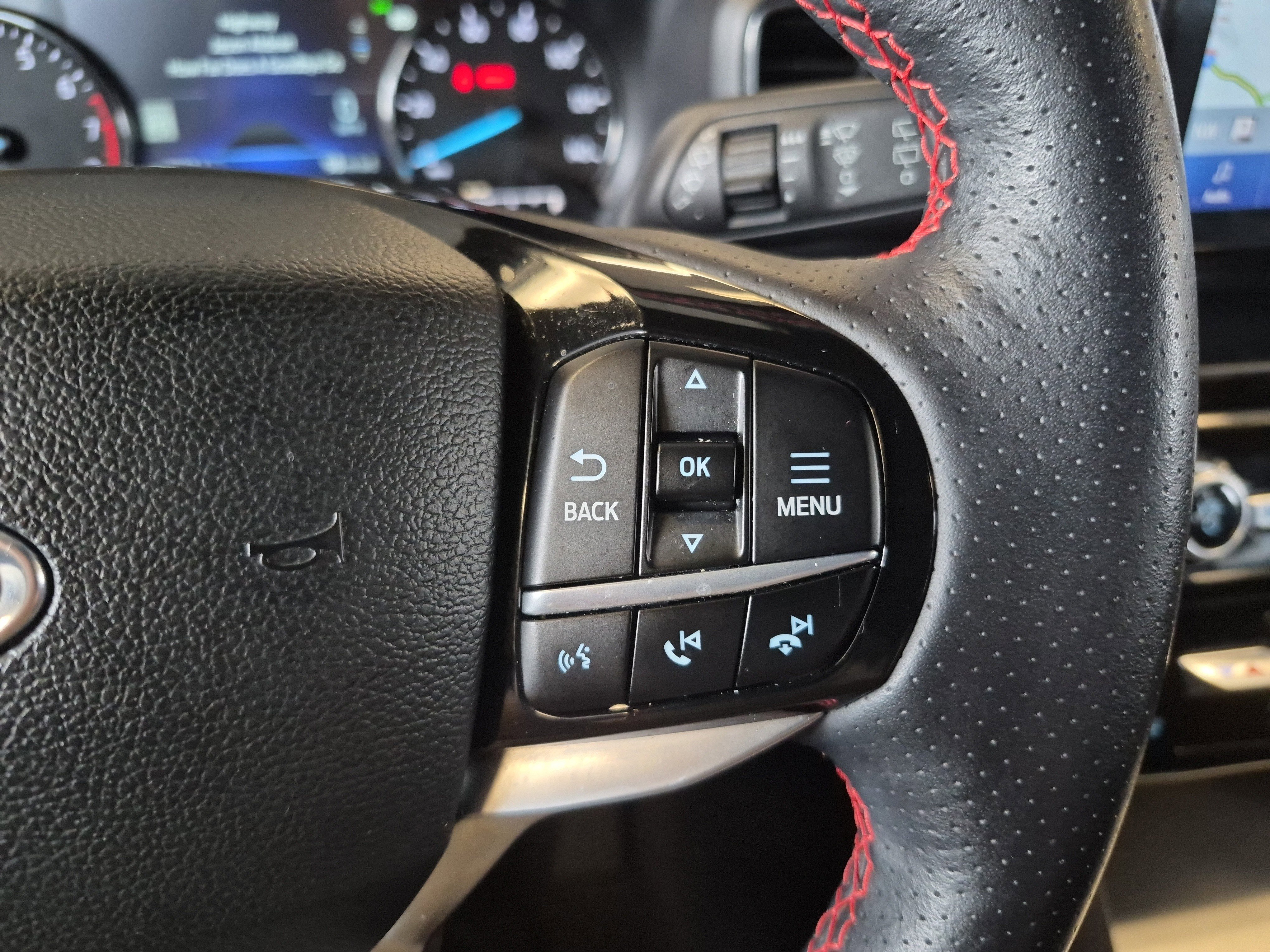 Certified 2023 Ford Explorer ST-Line w/ Class IV Trailer Tow Package image 27