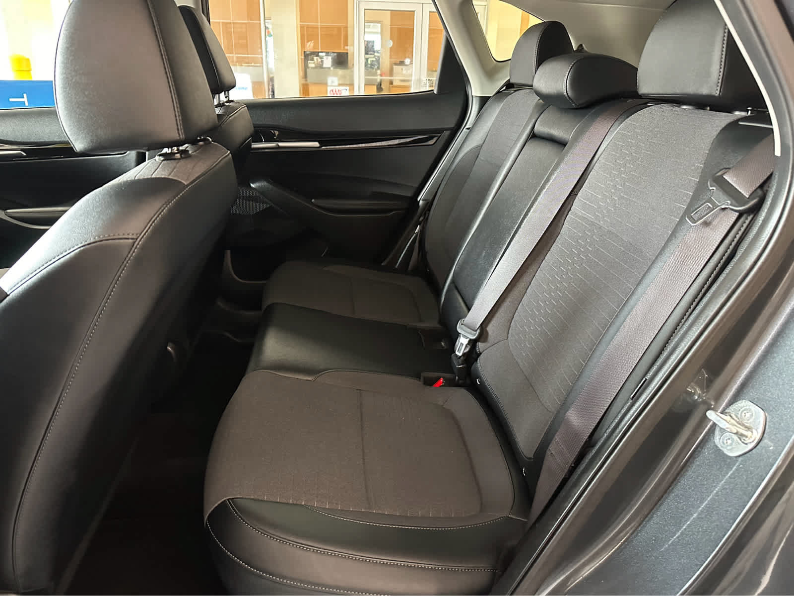 Used 2023 Kia Seltos S w/ Navigation Package AWD/4WD image 30