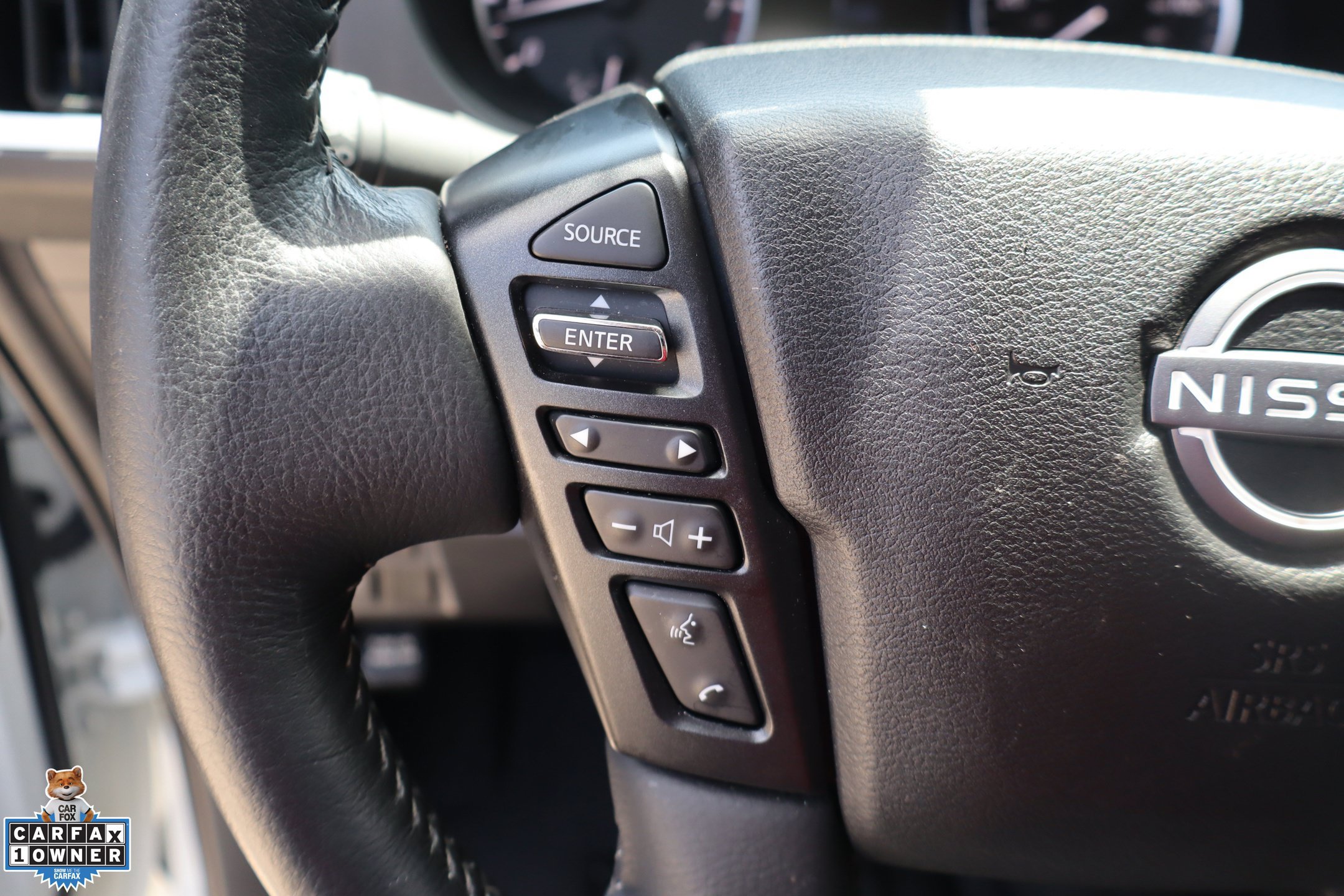 Used 2025 Nissan Frontier SV w/ SV Convenience Package RWD image 17