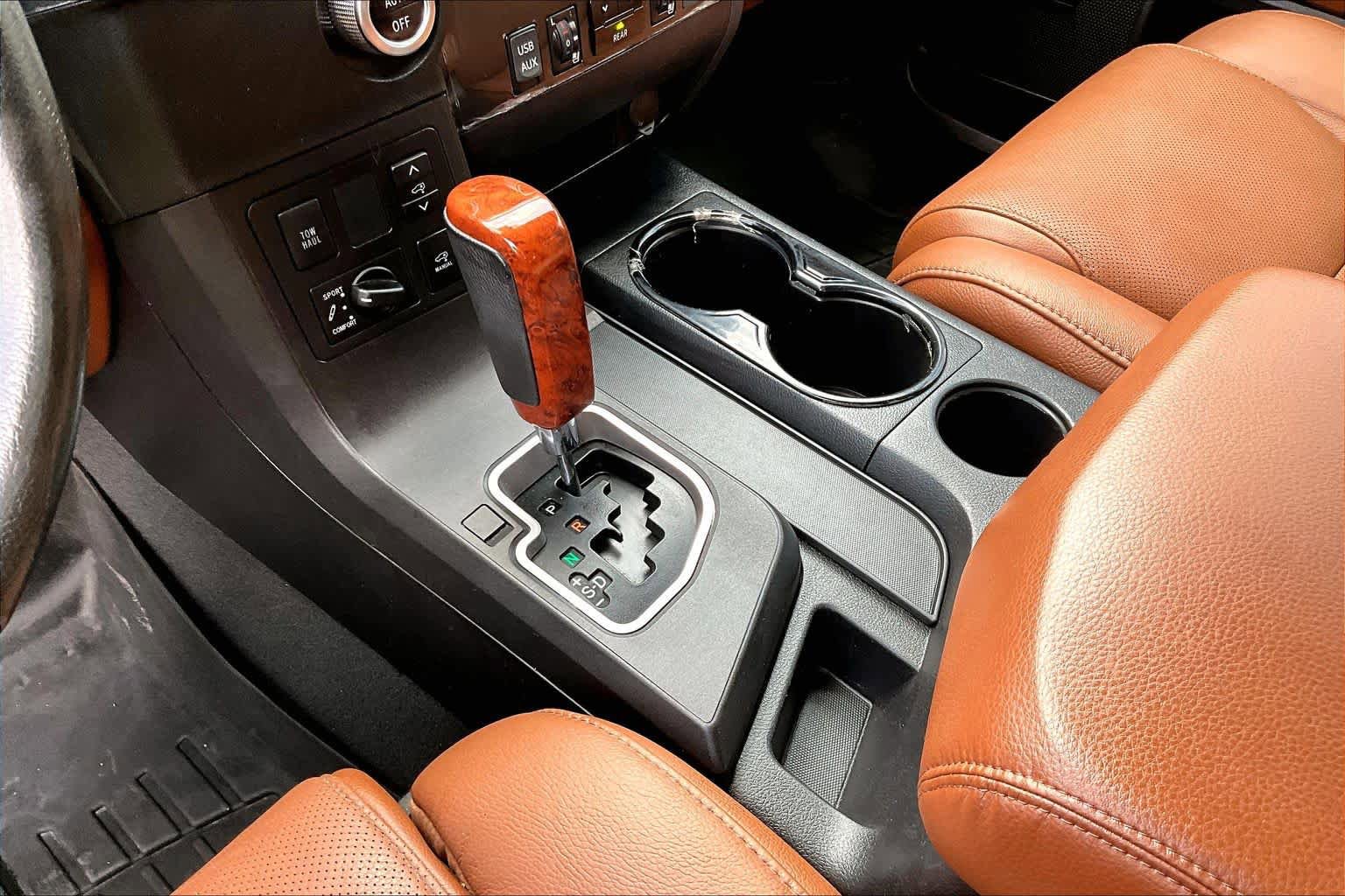 Used 2019 Toyota Sequoia Platinum RWD image 17