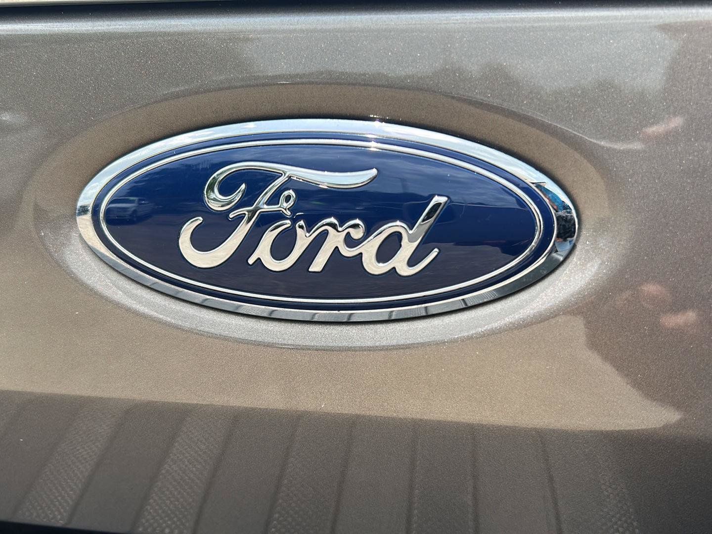 Certified 2022 Ford F250 King Ranch w/ King Ranch Ultimate Package AWD/4WD image 32